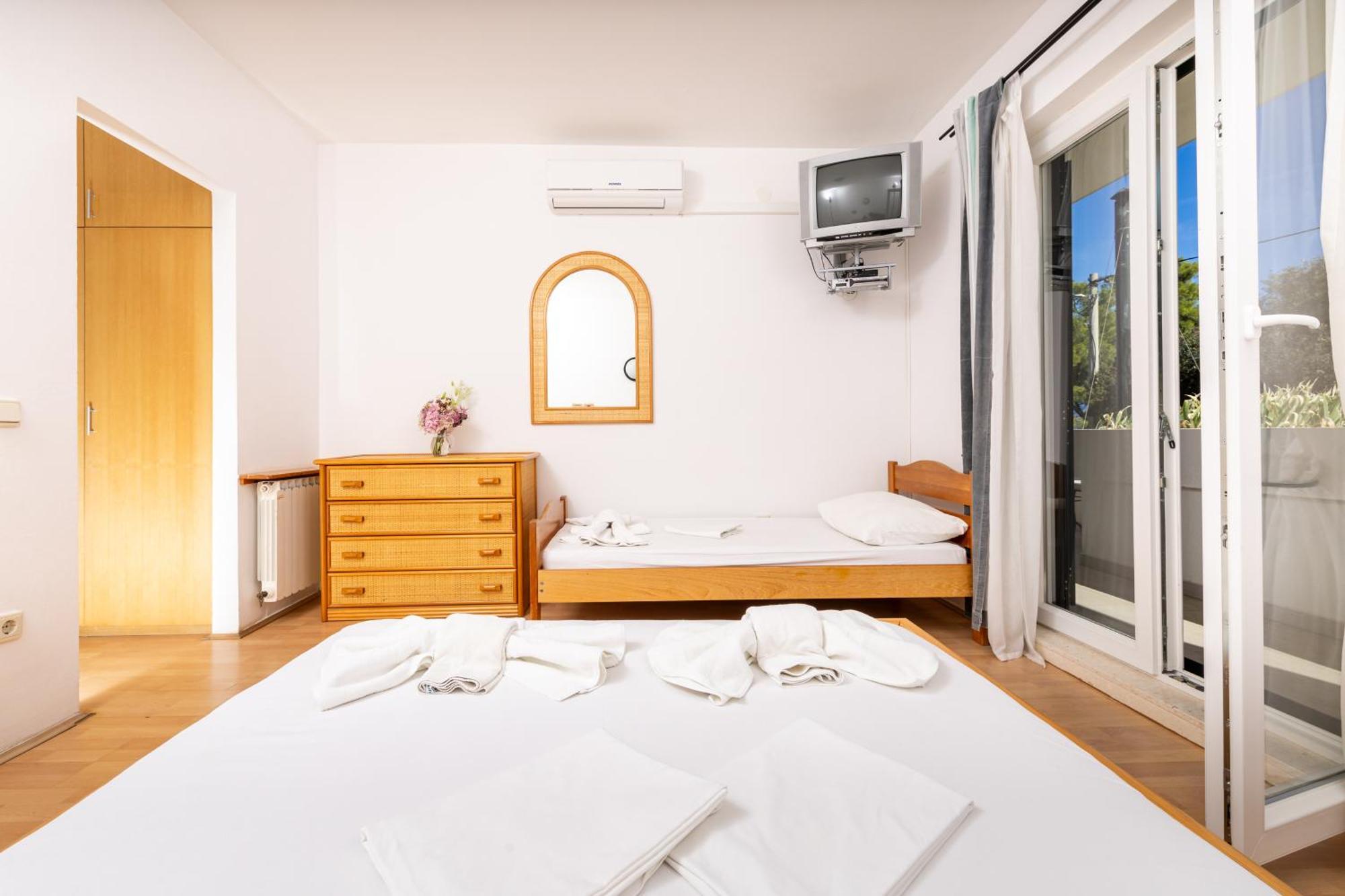Hotel Timun Gdinj المظهر الخارجي الصورة