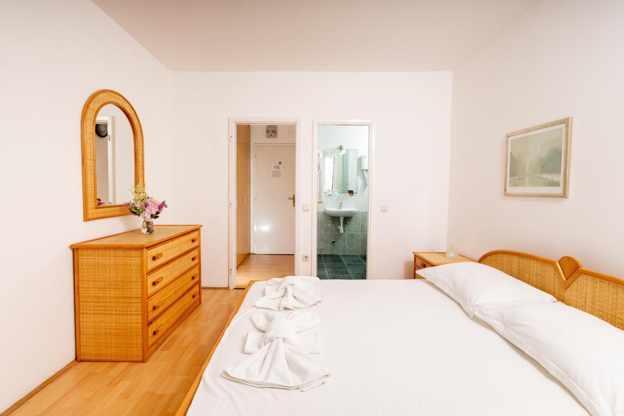 Hotel Timun Gdinj المظهر الخارجي الصورة