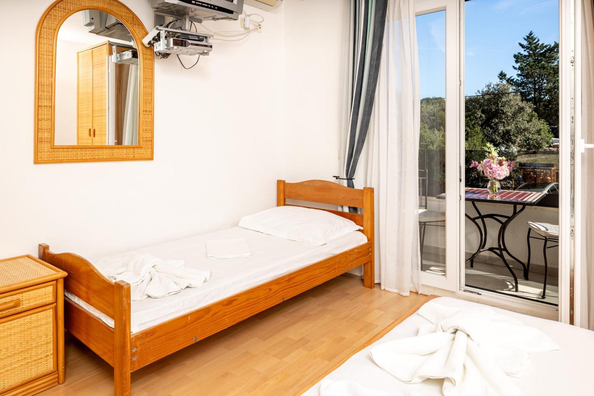 Hotel Timun Gdinj المظهر الخارجي الصورة