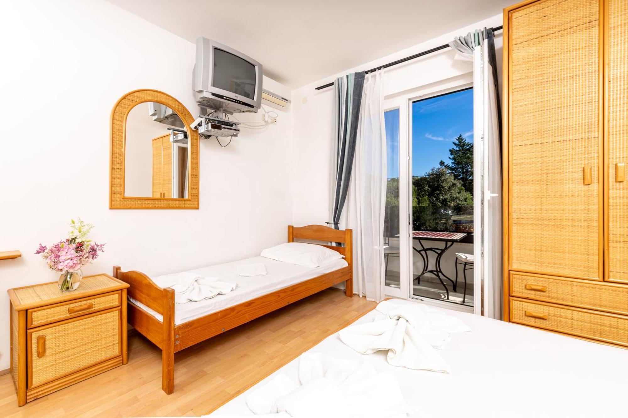 Hotel Timun Gdinj المظهر الخارجي الصورة