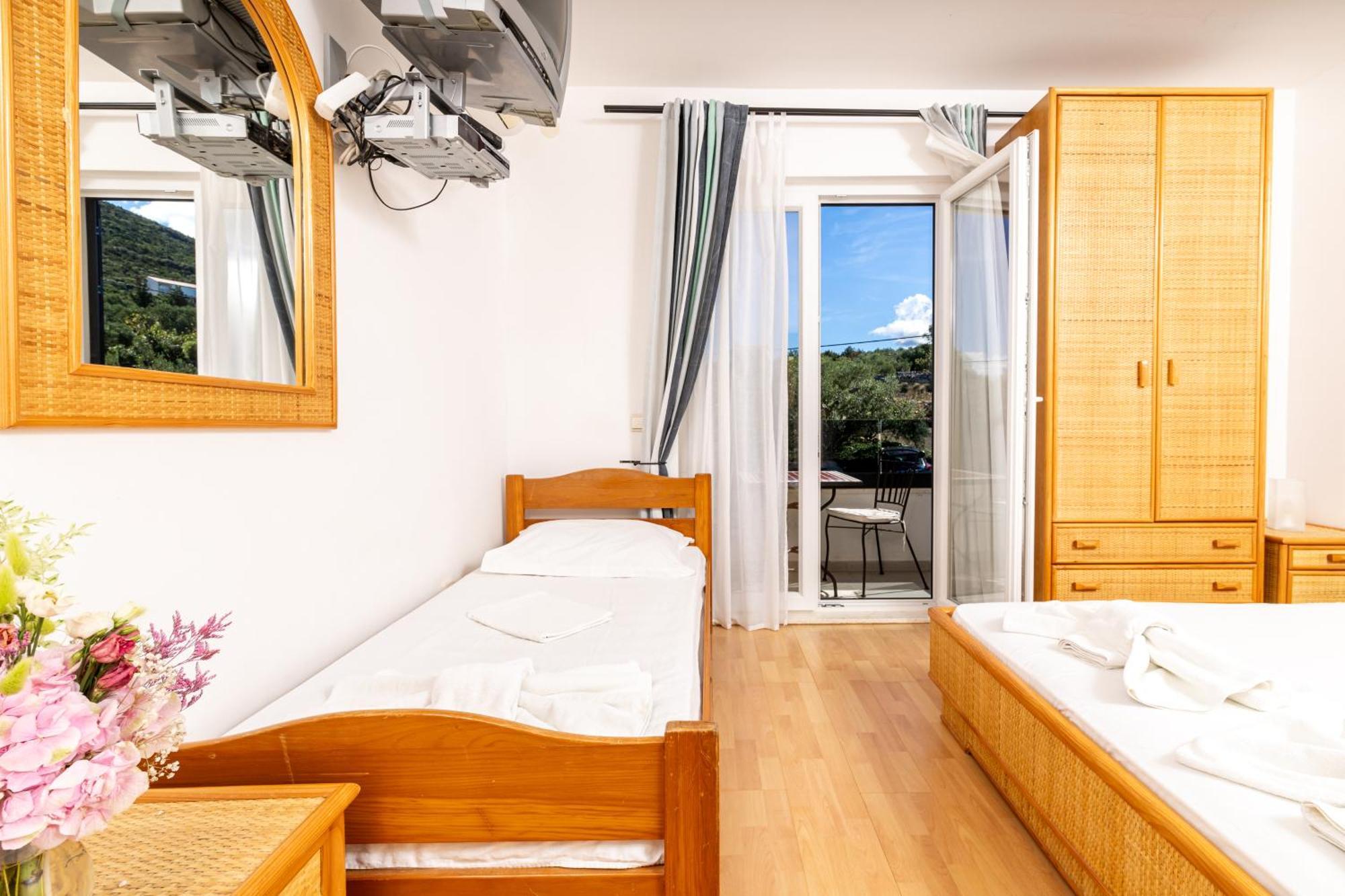 Hotel Timun Gdinj المظهر الخارجي الصورة