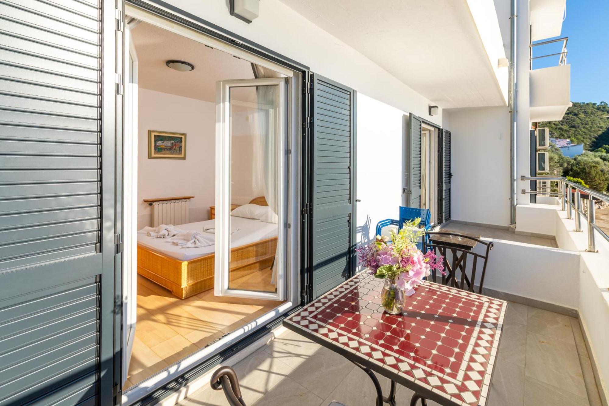 Hotel Timun Gdinj المظهر الخارجي الصورة